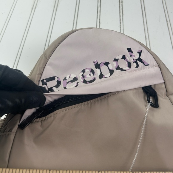 Reebok Beige & Pink Logo Backpack – Adjustable Straps, Casual Everyday Bag - Picture 7 of 12